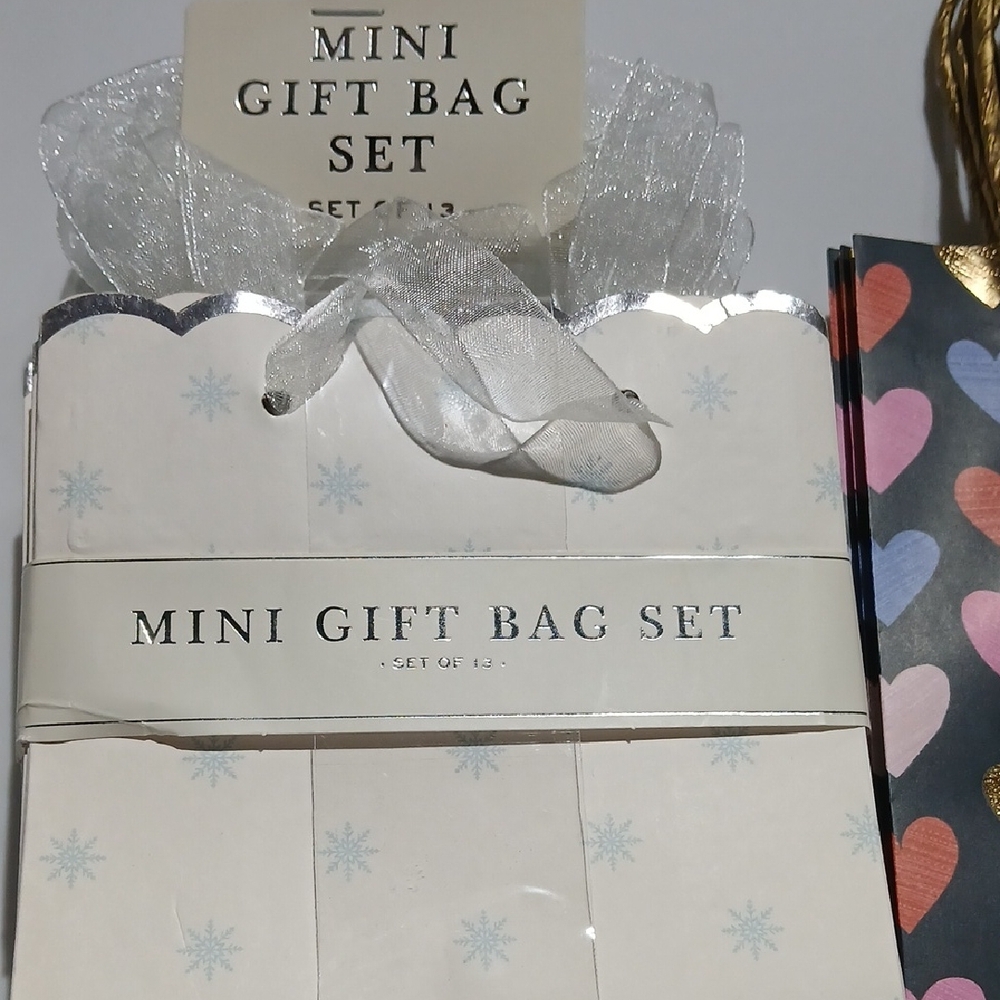 Small Gift Bags - Picture 5 of 5